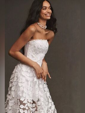 Helsi
Florence Strapless A-Line Midi Dress Anthropologie